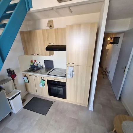 Apartmán Le Carlton - 2 Pieces 4 Couchages Port Leucate. Ref: 2car_310b Mae-6253 Leucate